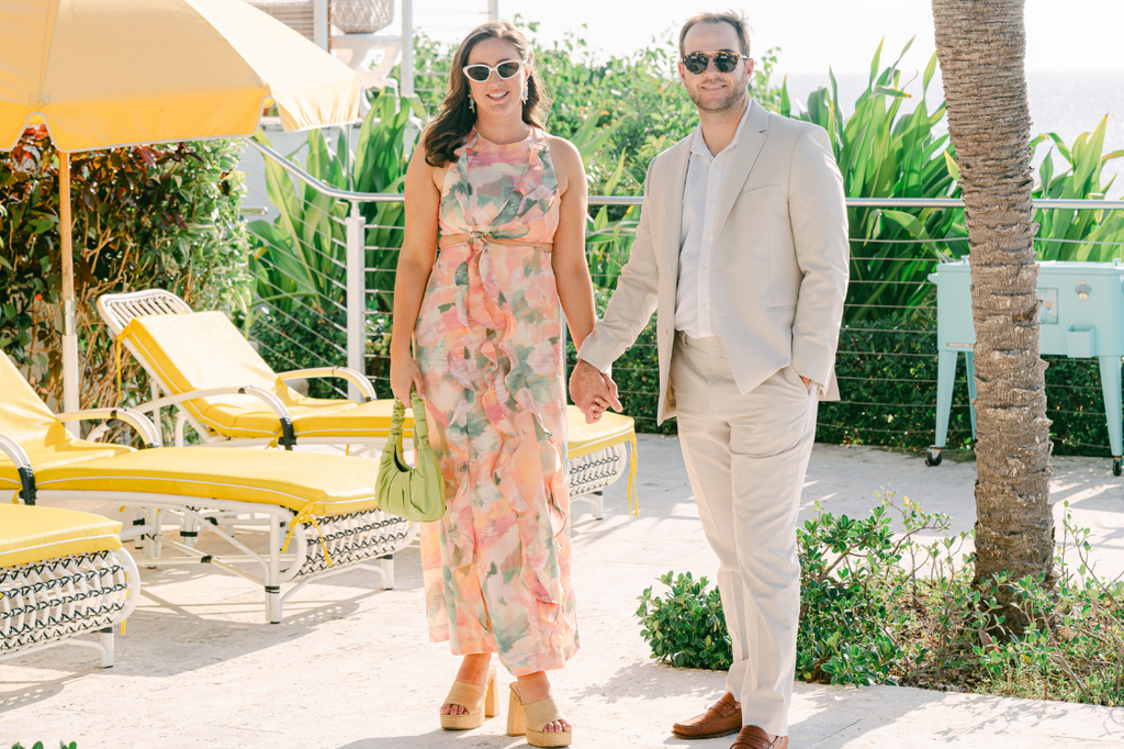 How to Style Tan and Light Khaki Suits
